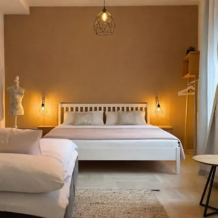 Chic & New Town By Easybnb Premium