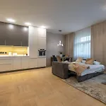 דירה Chic & New Town By Easybnb Premium *