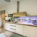 Chic & New Town By Easybnb Premium