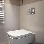 Chic & New Town By Easybnb Premium דירה