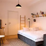 Chic & New Town By Easybnb Premium *
