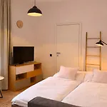 Chic & New Town By Easybnb Premium דירה