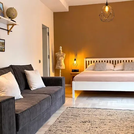 Lägenhet Chic & New Town By Easybnb Premium *